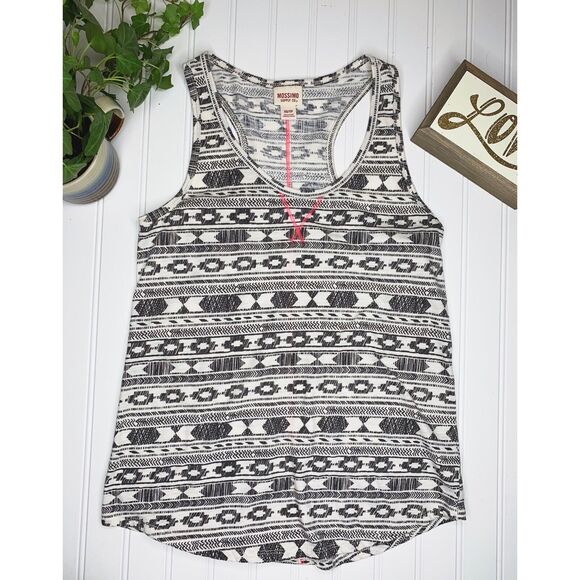 Black and White Aztec Razorback Tank - Picture 2 of 4